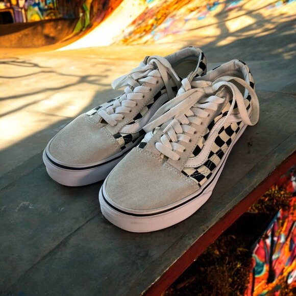 Vans Old Skool Mens 6.5/Womens 8 Checkered Sneakers Casual Retro Skater Classic - Picture 1 of 8